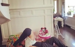 女生说疼男生越往里寨的照片